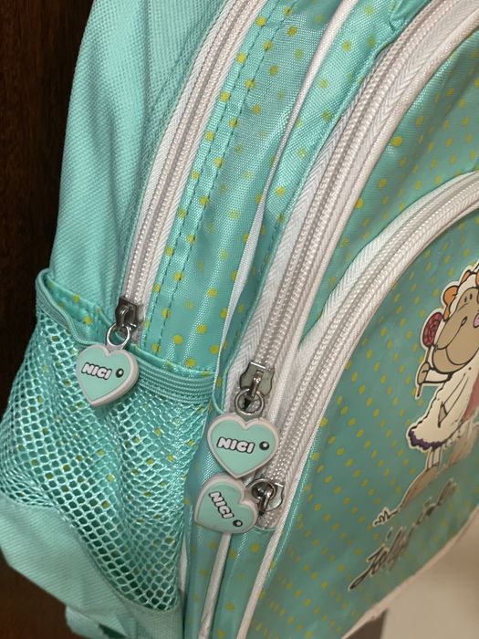 Mochila de criança marca Nici com 3 divisórias