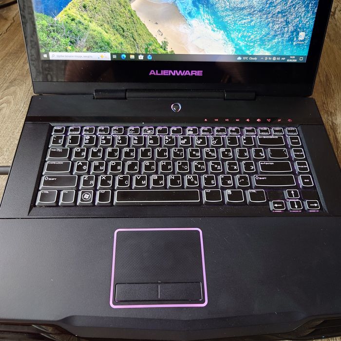 Alienware m15x  Quadro m5000m
