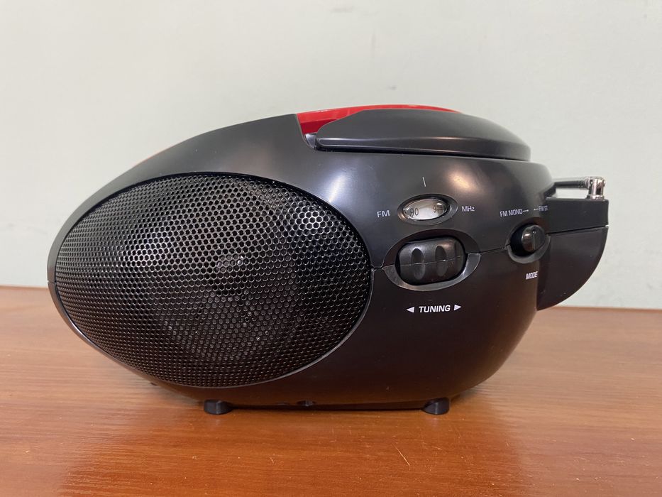 FM/AM радіо тюнер Lenco SCD-24 FM-радіо