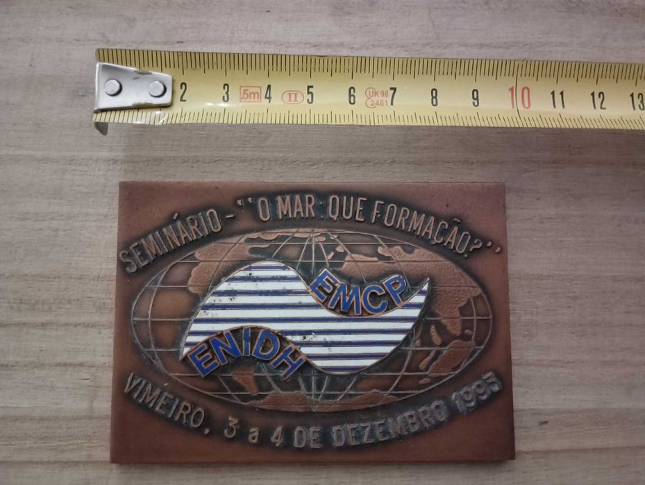 Placa de seminário “O Mar que Formação” EMCP e ENIDH