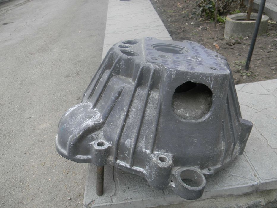 НОВИЙ! Кожух зчеплення (дзвін) КПП Москвич ІЖ АЗЛК 412  2140