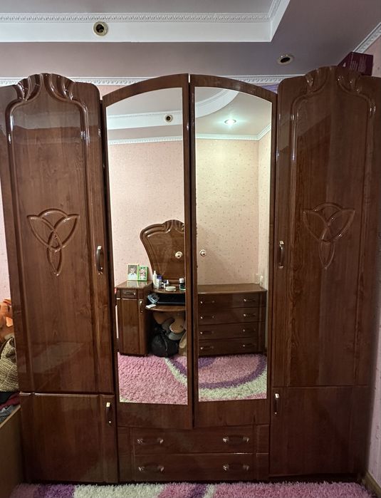Спальня б/у 6 предметів
