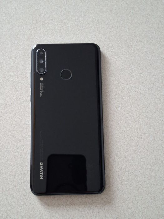 Huawei P30 lite.