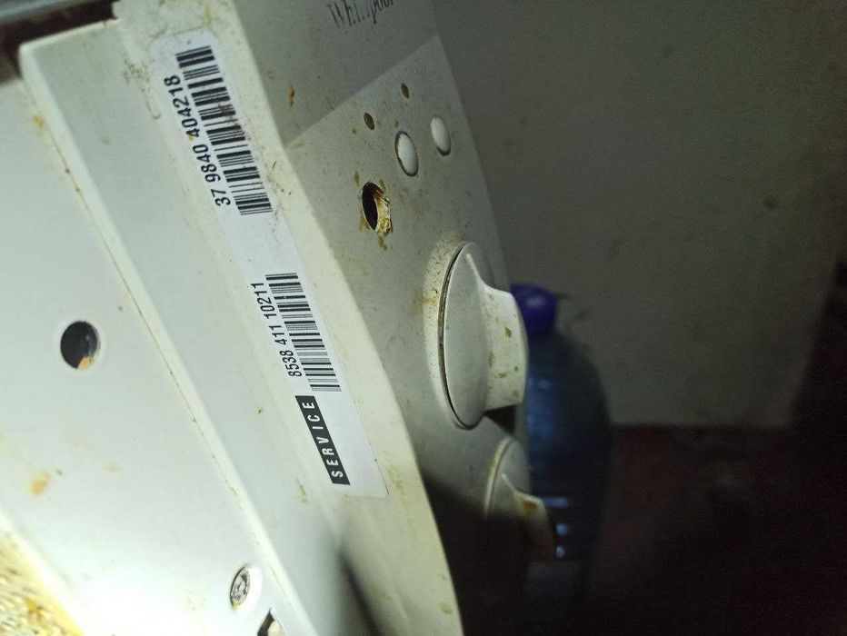 мікрохвильовка Whirlpool продам на запчастини, не робоча, самовивіз