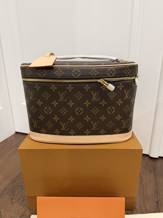 Косметичка сумка LV луи виттон в наявності bigger size