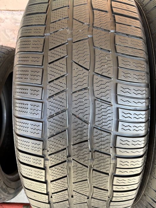 Пара зимових шин 255/55R19 Continental