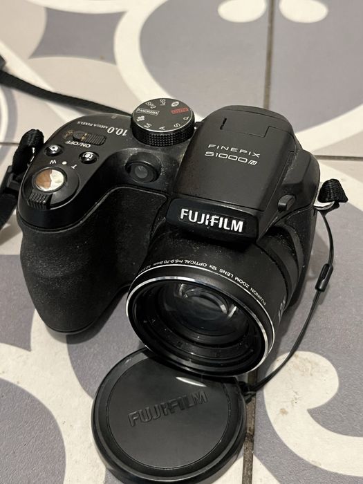Aparat Fuji finepix S1000