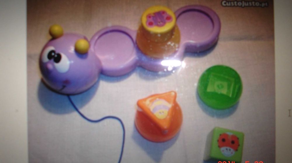 Lagarta da Chicco com formas de encaixar