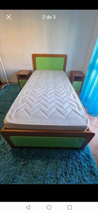 Cama solteiro +2 mesas cabeceira