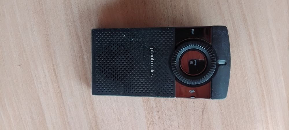 Kit Mãos Livres Bluetooth para Carro Plantronics K100