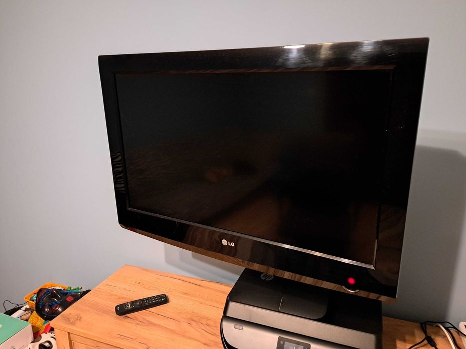 Telewizor LG 32LF2510 Full HD / 1920 × 1080 okazyjna cena za 32 cale