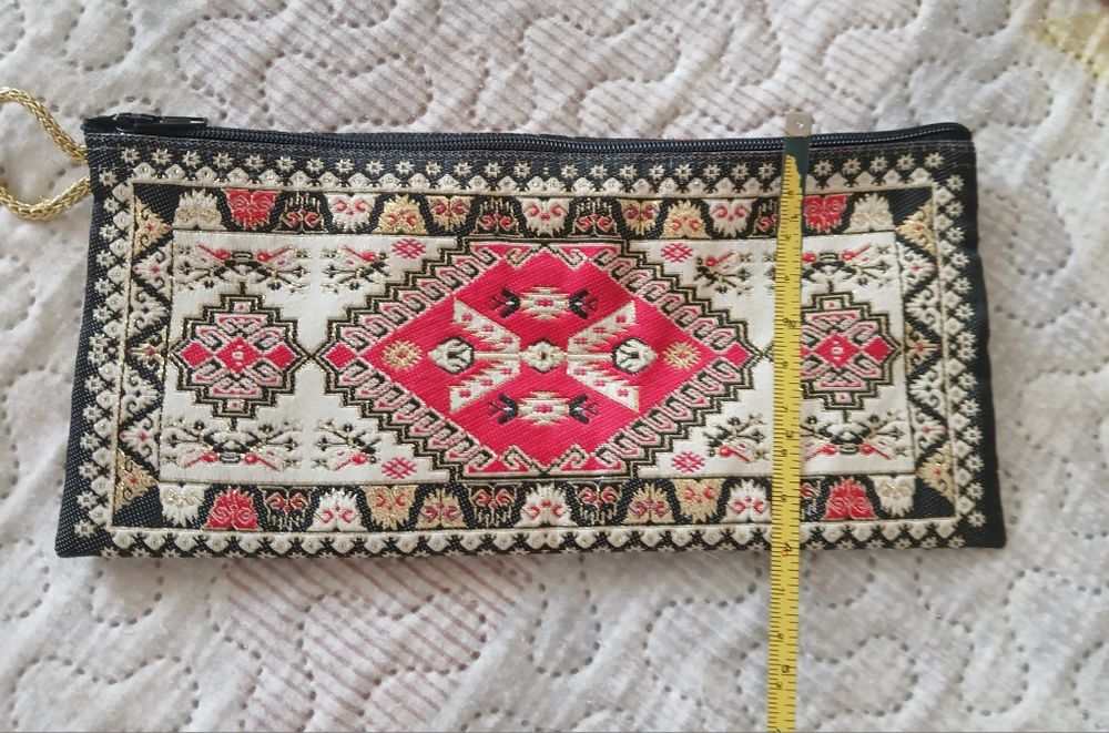 4 Pequenas bolsas orientais novas de Mostar