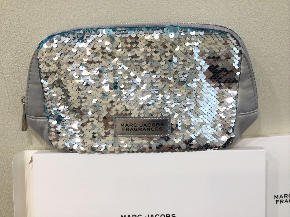 Оригінал фірмова косметичка  Marc Jacobs в коробці