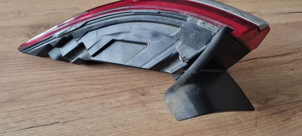 Audi A6 C8 sedan lampa tył prawa