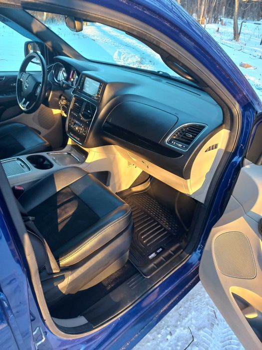 Dodge Grand Caravan 5  2019 р. GT CREW SXT + Мінівен 7 місць