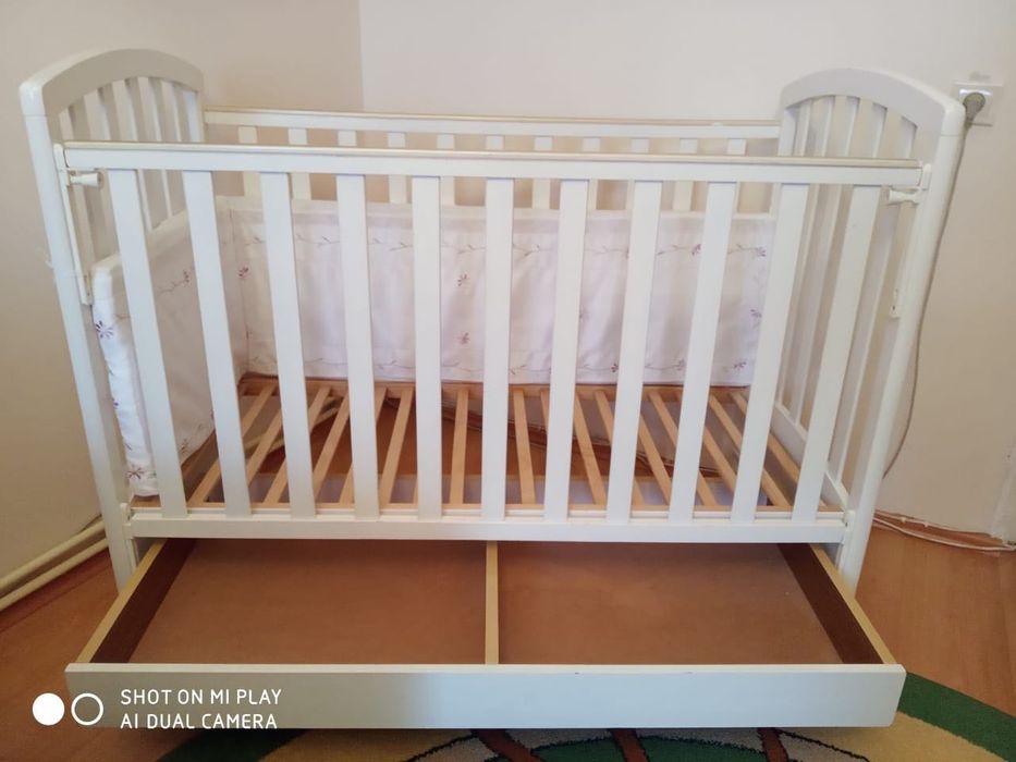 Ліжечко дитяче біле