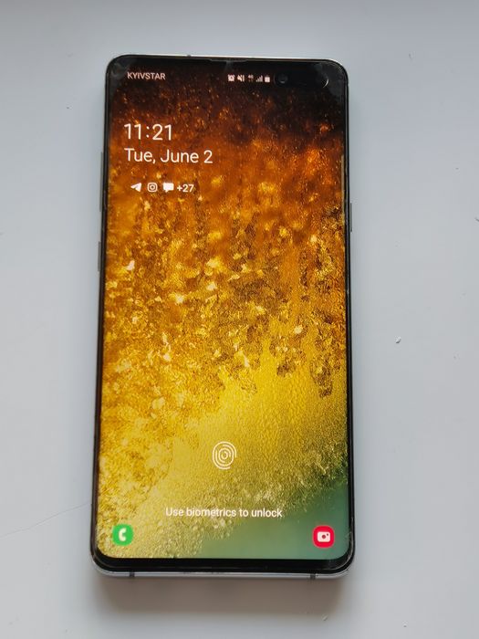 Samsung galaxy s10 5g 8/256 gb
