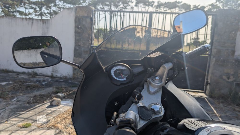 Daelim Roadwin 125 R 2011 – 14,9 cv – 18000 km – Muito estimada