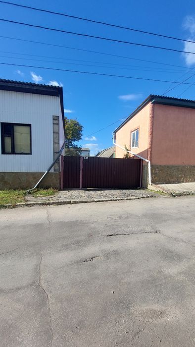 Продам будинок. Вул.Тропініна,65а.