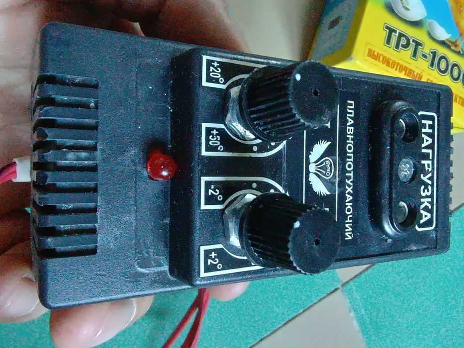 Терморегулятор для инкубатора ТРП-1000.