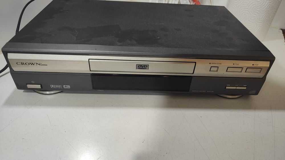 Leito Dvd Crown  DVD1-20 a funcionar