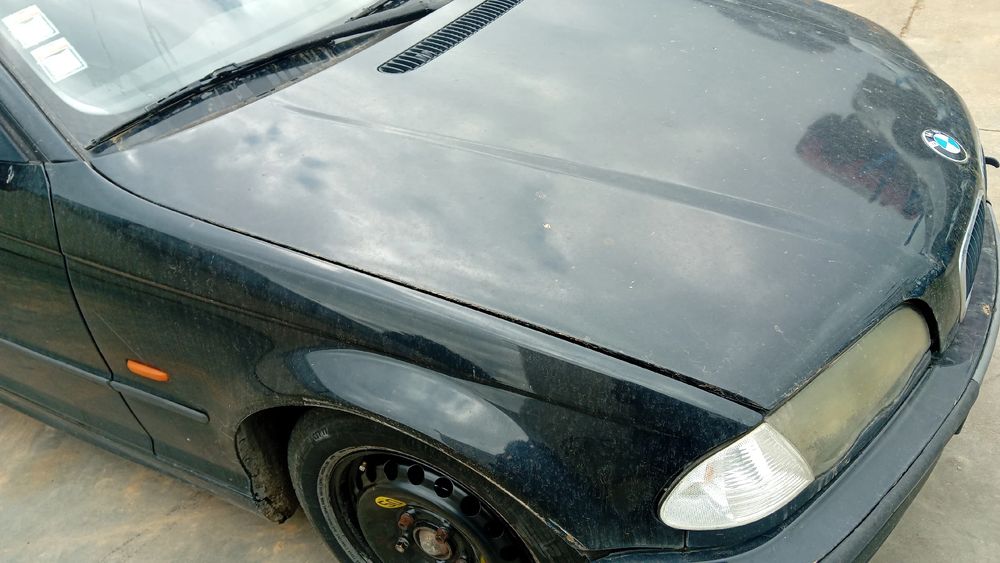 Capot BMW 3 (E46)