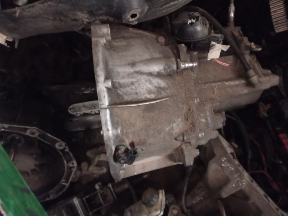 Двигун коробка автомат 1.5 1.6 1.9 2.0 турбіна форсунки Рено меган 2 3