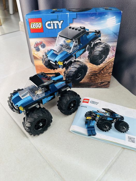 Конструктор LEGO City Синя вантажівка-монстр