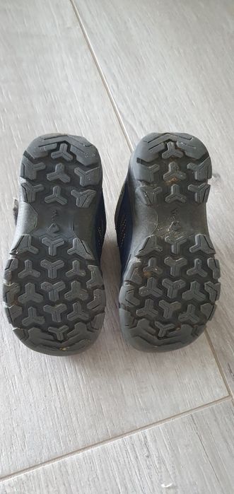 Quechua - buty dla chlopca - r.25 - 15.5cm