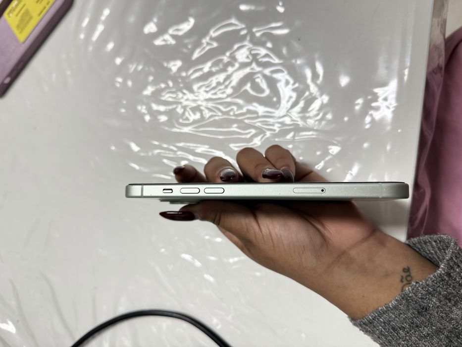 Iphone 15 PLUS como novo