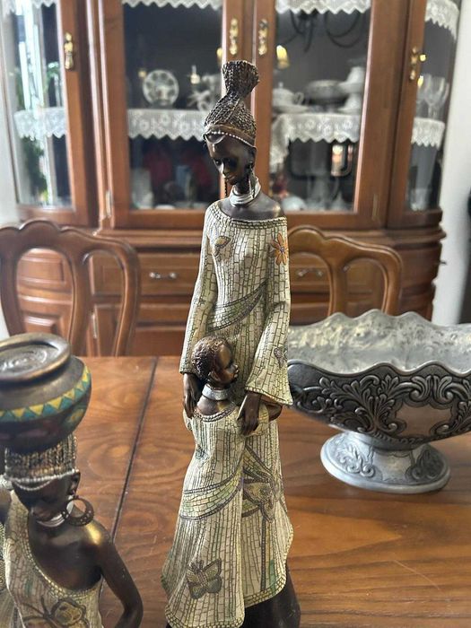 Esculturas africanas em resina