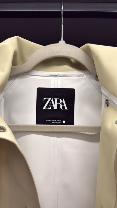 Дощовик Zara новий xs, s