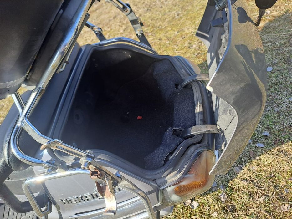 Skuter Piaggio Hexagon LX 125