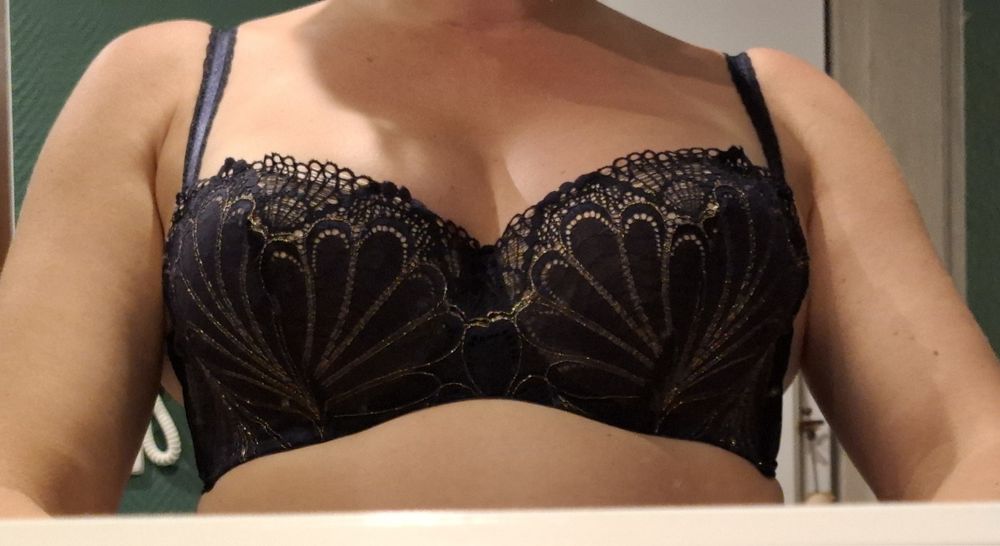 Wonderbra biustonosz 80B nowy bez metki