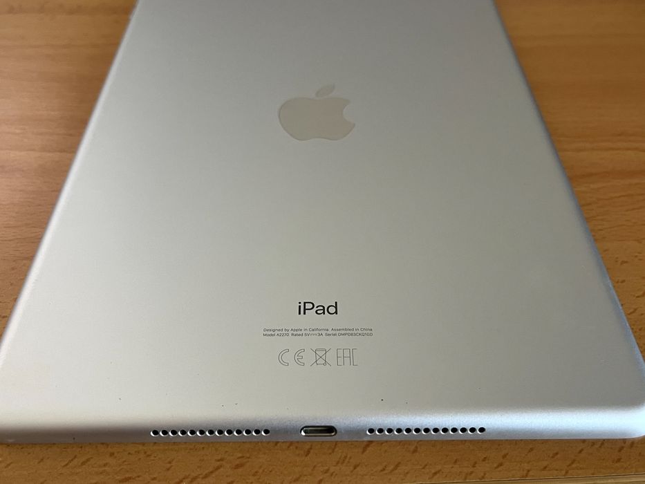 iPad 8ª Geração 10,2" 2020 32Gb (Apple Pencil disponível para venda)
