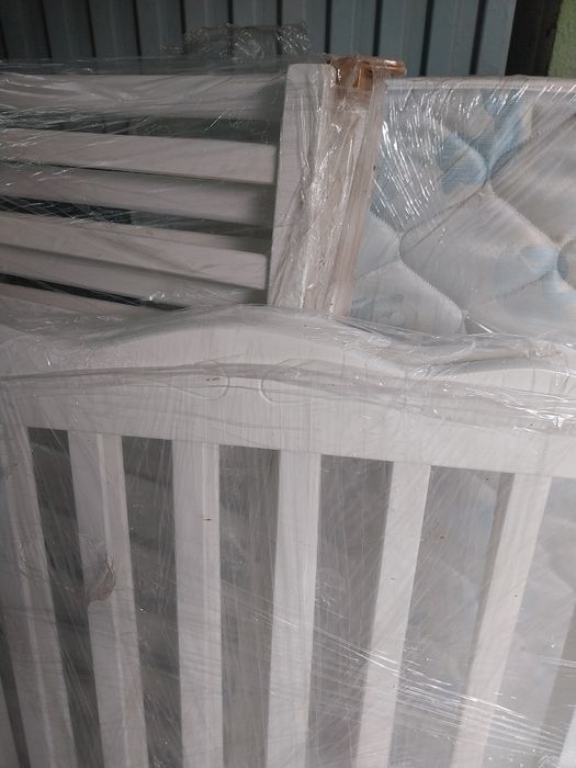 Cama de bebé  branca