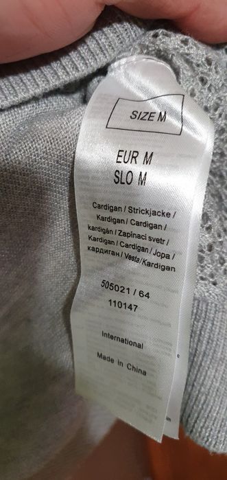 Szary sweter rozmiar M