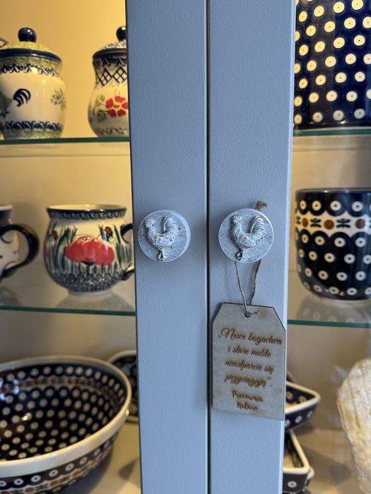 Kredens z odwietleniem odnowiony