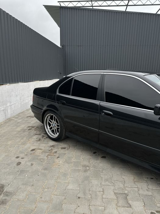 Продам BMW e39 M52