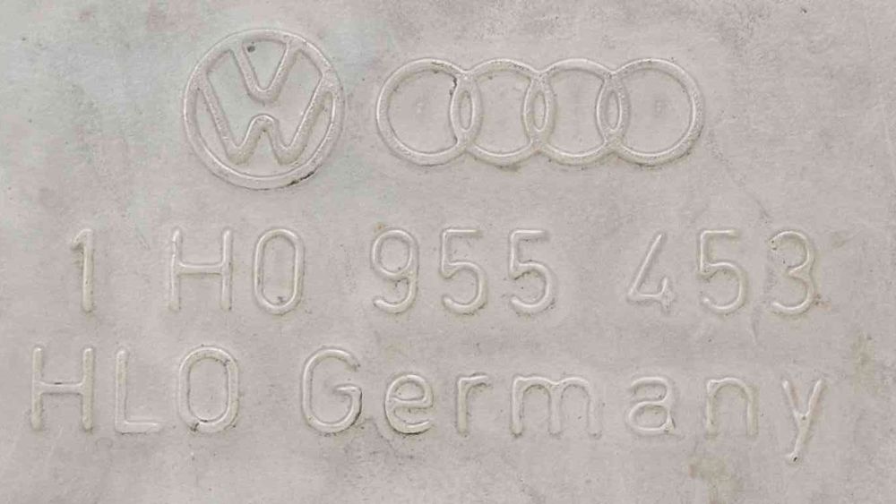Reservatório / Depósito Água Limpa Vidros 1H0955453 - VW GOLF III Van