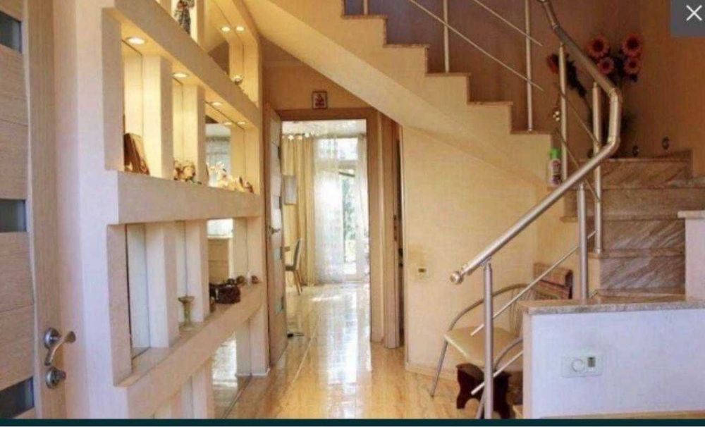 Продам коттедж возле моря ЛД