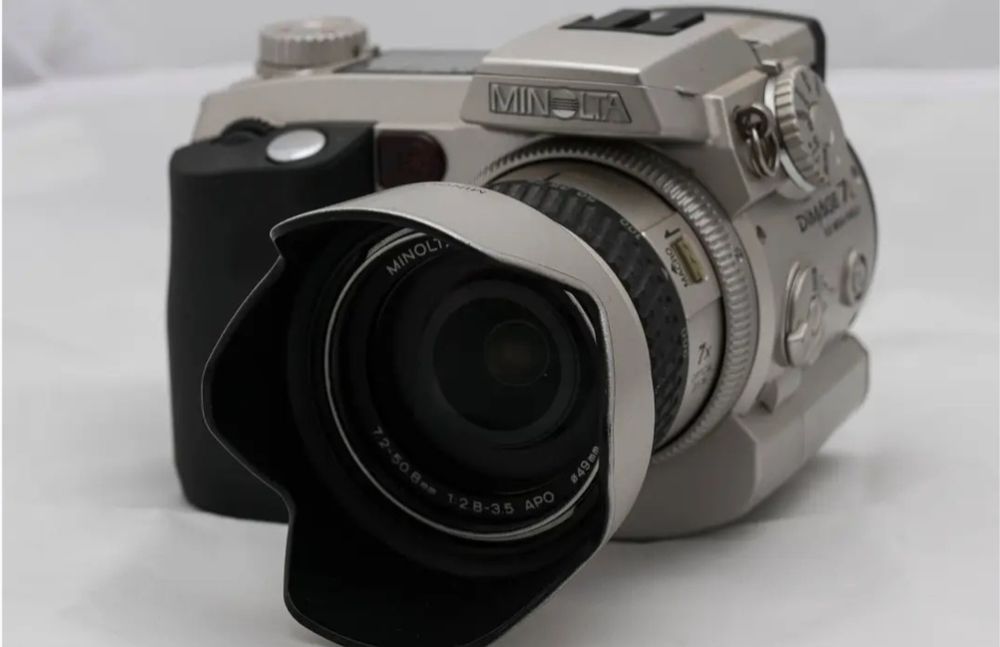 Minolta DiMAGE 7Hi kamera