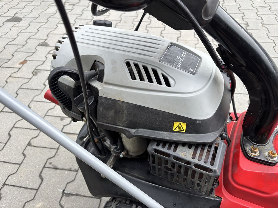 Zamiatarka, odśnieżarka Scheppach SC2200PE.
