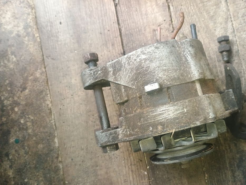 Продам генератор ваз робочий