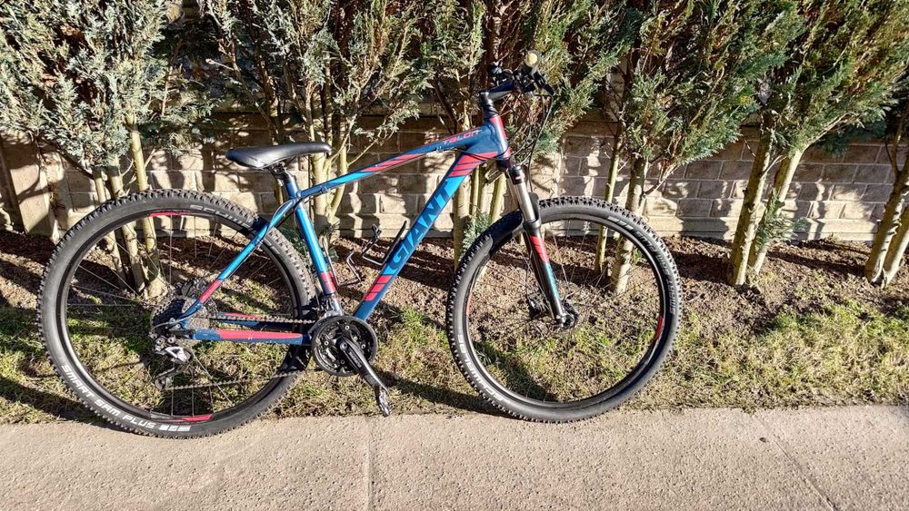 Giant - hamulce tarczowe Shimano, stan bardzo dobry, gotowy do jazdy