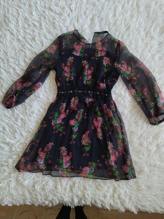 Sukienka w kwiaty Zara 34