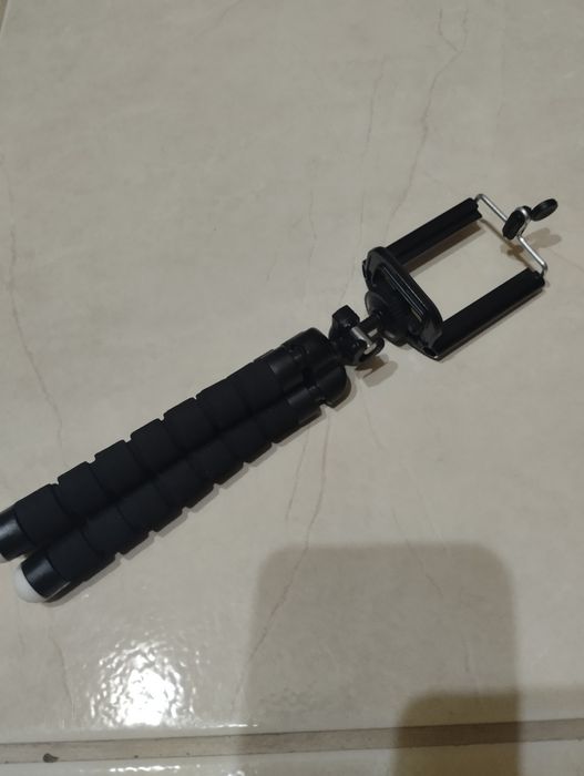 Tripé para telemóveis