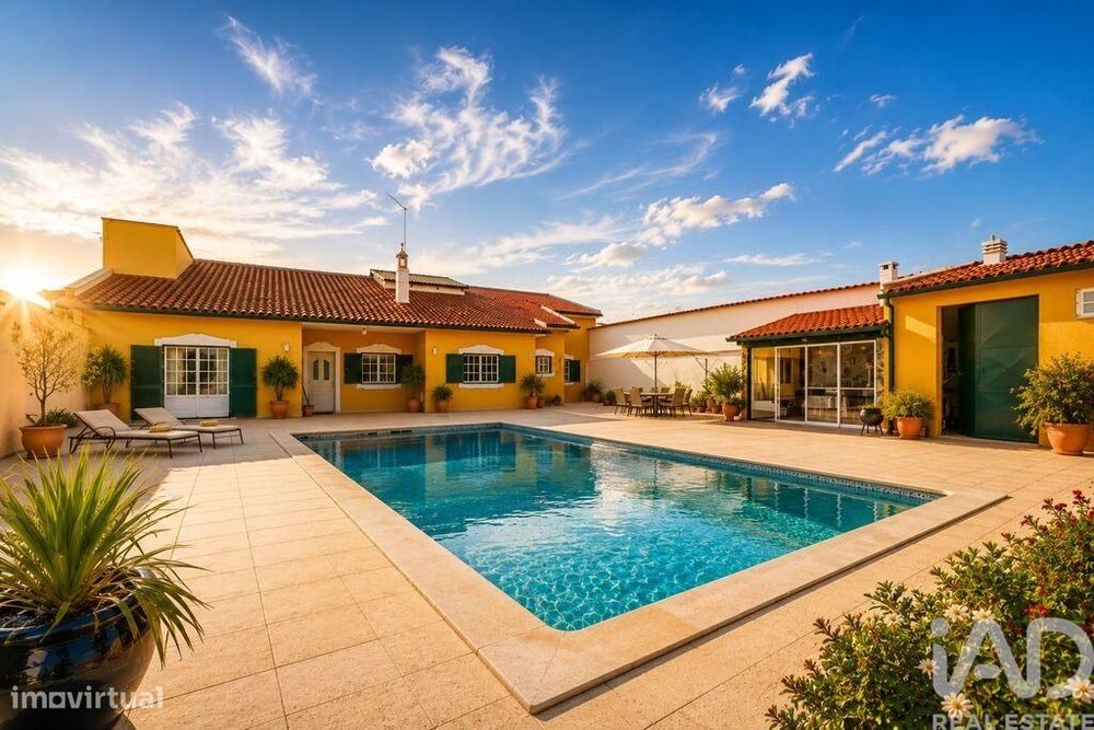 Casa / Villa T4 em Rio Maior de 264,00 m2