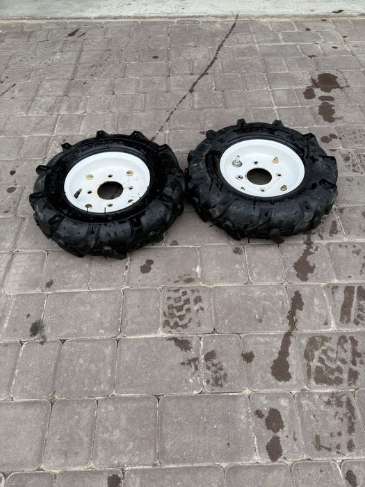 Продам розмір 4.00-8