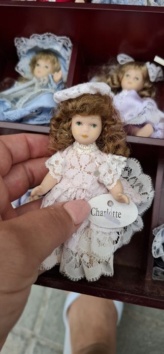 Lote de bonecas de colecção